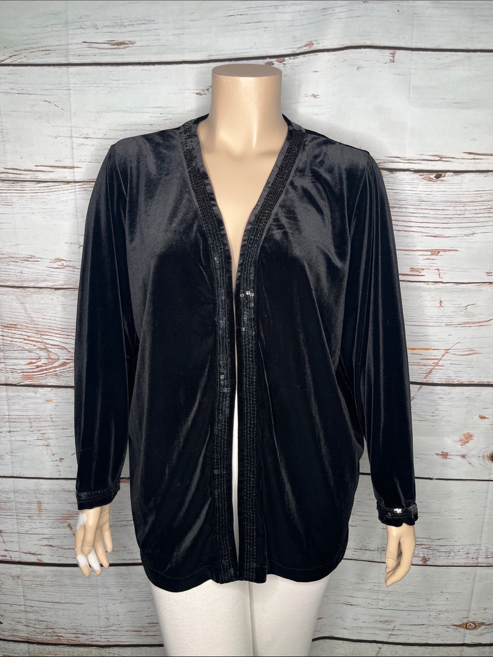 Quacker Factory Size 2X Black Velvet Sequin Trim Clasp Front Cardigan Jacket